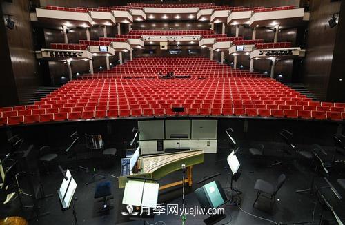 2020年歪果仁選中的年度詞匯，其實(shí)都說(shuō)了一件事(圖2)